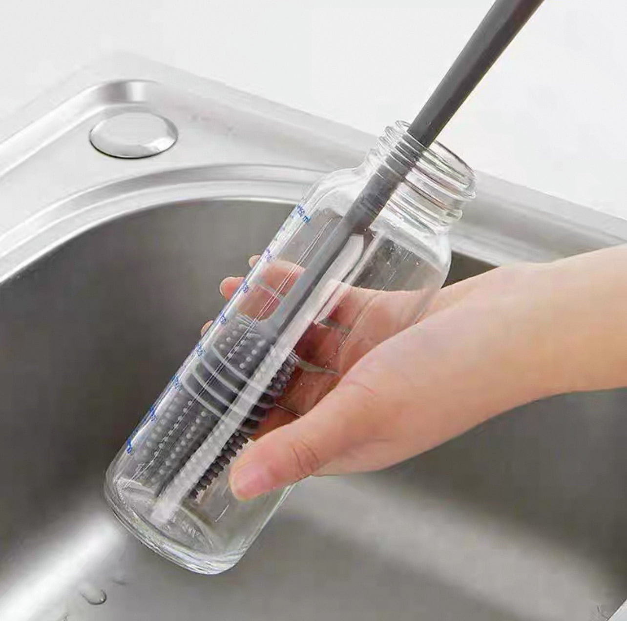 CEPILLO SILICONA FLEXIBLE LIMPIA BOTELLAS/VASOS