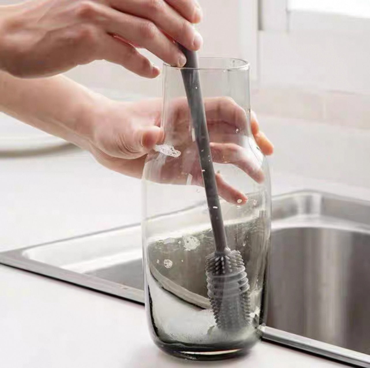 CEPILLO SILICONA FLEXIBLE LIMPIA BOTELLAS/VASOS