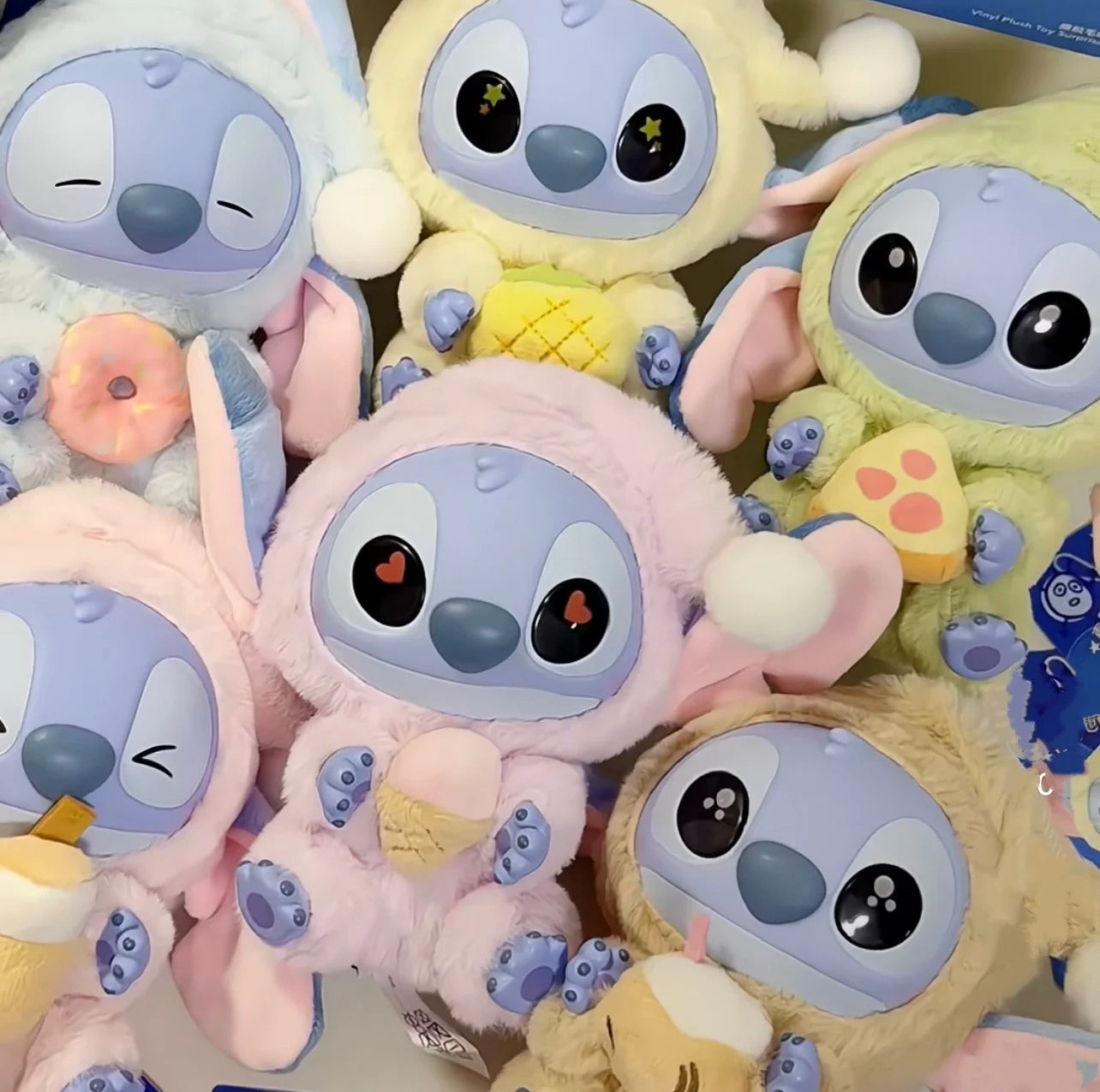 STITCH LLAVERO PELUCHE CAJA SORPRESA