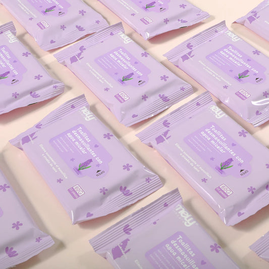TOALLITAS DESMAQUILLANTES CON AGUA MICELAR LAVANDA