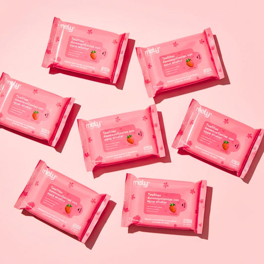 TOALLITAS DESMAQUILLANTE CON AGUA MICELAR FRUTILLA