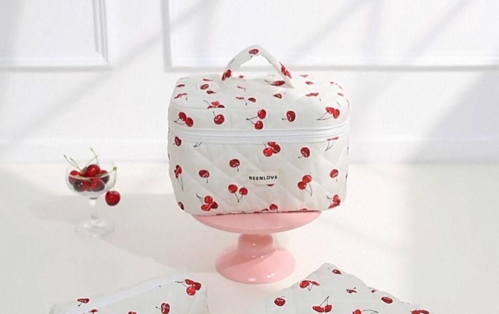 NECESER PUFF PORTACOSMETICOS CHERRY SECRET