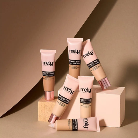 CAJA X24U Base liquida perfecting light diffusing Mely