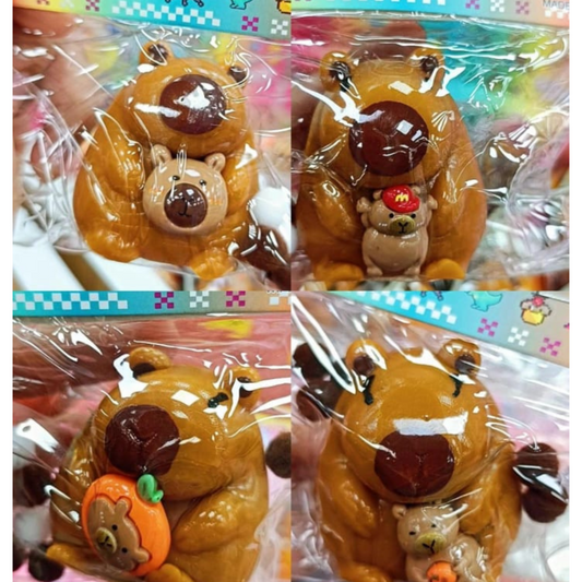 Squishy Forma Capybara con Adorno